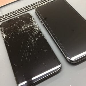 iPhone11 フロントパネル交換
