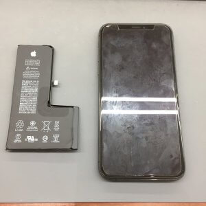 iPhoneXS バッテリー交換