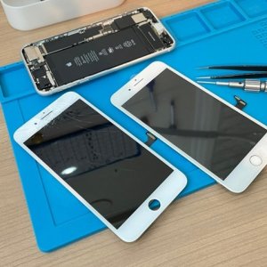 iPhone8plus パネル交換