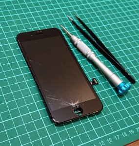 iPhoneSE2 液晶交換