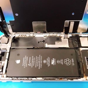 iPhone 8 液晶交換