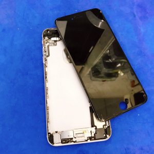 iPhone 6s+ バッテリー・フロントパネル交換