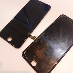 iPhone8 液晶交換修理