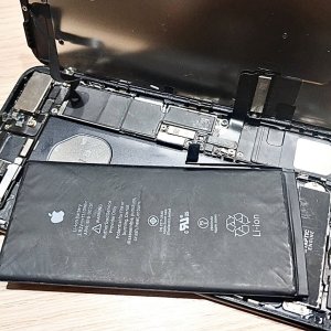 iPhone7plus バッテリー交換