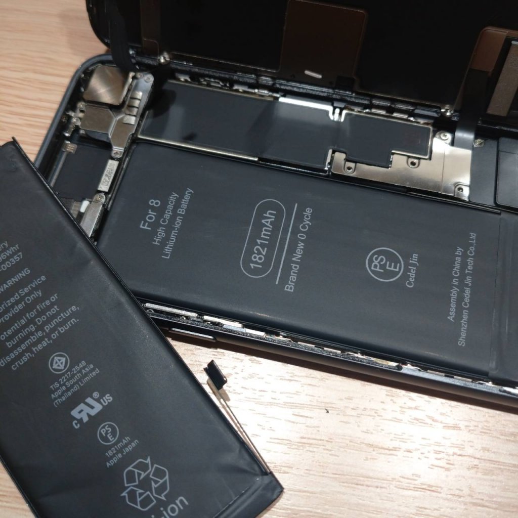 iPhone8 バッテリー交換