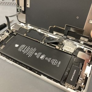 iPhoneXR バッテリー 交換修理