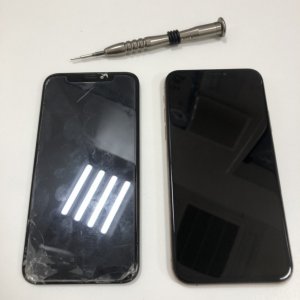 iPhoneXS 液晶交換修理