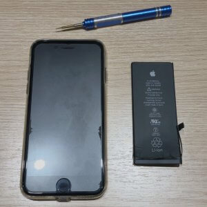 iPhone7+バッテリー交換修理