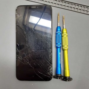 iPhoneXS 液晶交換