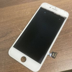 iPhone8 画面割れ ガラスパネル フロントパネル 交換 修理