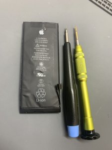 iPhone8 バッテリー交換