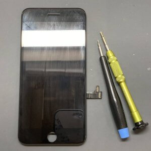 iPhone8Plus フロントパネル交換