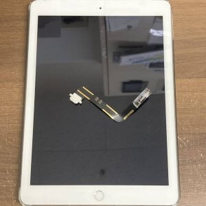 iPad5 ドックコネクター 交換 修理 ライトニング 充電不良