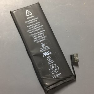 iPhone5S バッテリー交換
