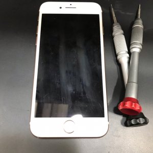 iPhone8 液晶交換