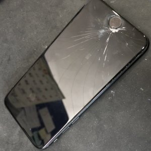 iPhone7 ガラスパネル交換