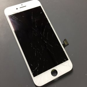 iPhone8 ガラスパネル交換