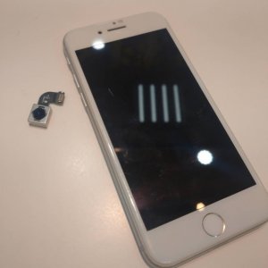 iPhone8アウトカメラ修理