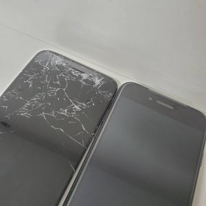 iPhone7 フロントパネル交換