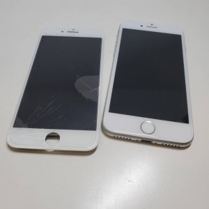 iPhone８　液晶交換修理