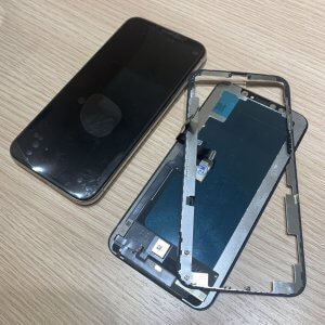 iPhoneXS 液晶交換修理