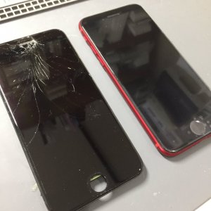 iPhoneSE2 ガラスパネル交換