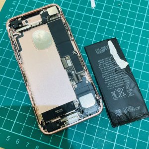 iPhone7Plus バッテリー交換