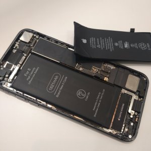 iPhone8バッテリー交換修理