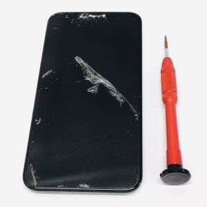 iPhone11 フロントパネル交換
