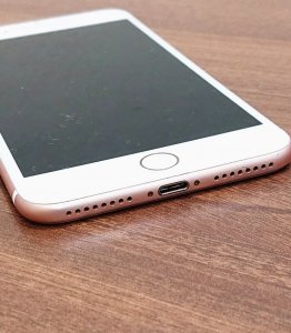 iPhone7 plus ライトニング交換