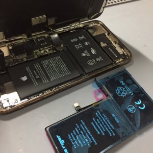 iPhoneXSMAX バッテリー交換