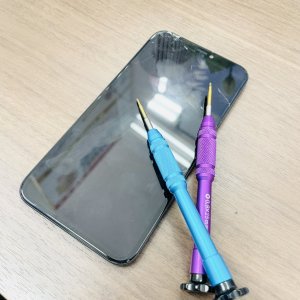 iPhone11 液晶交換