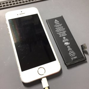 iPhone5SE バッテリー交換