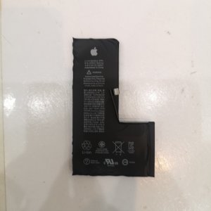 iPhone XS バッテリー交換