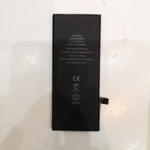 iPhone 8 バッテリー交換