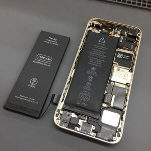 iPhone5S バッテリー交換