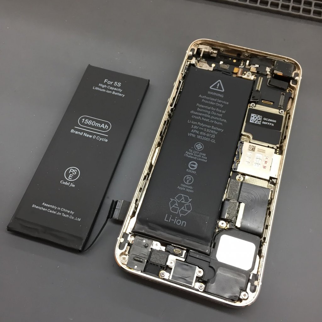 iPhone5S バッテリー交換