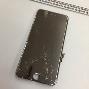 iPhone7 フロントパネル交換