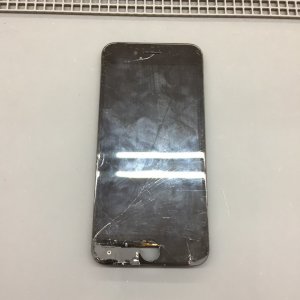 iPhone8 フロントパネル交換