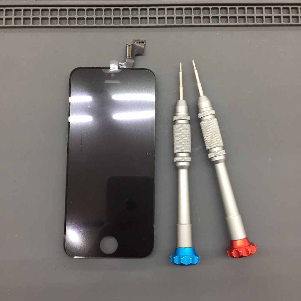 iPhone 5S 液晶交換