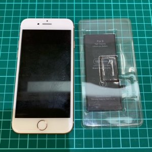 iPhone8　バッテリー交換　充電