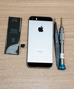 iPhoneSE バッテリー交換