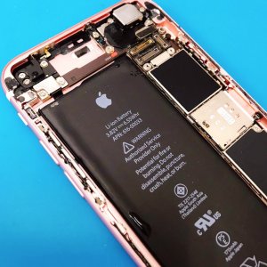 iPhone 6s 液晶交換