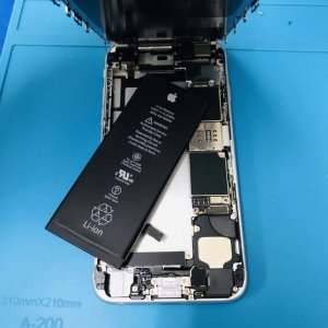 iPhone6S バッテリー交換