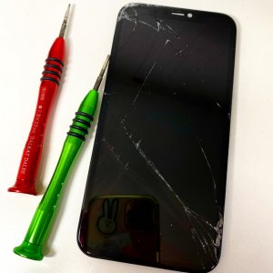 iPhone11 フロントパネル交換