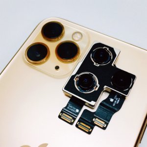 iPhone11Pro アウトカメラ修理