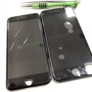 iPhoneSE2 パネル交換