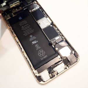iPhone6S バッテリー交換