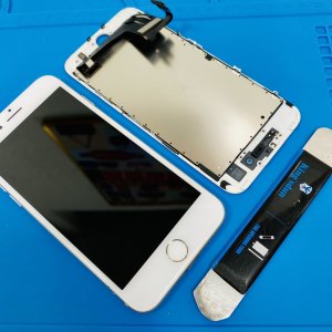 iPhone7 パネル交換