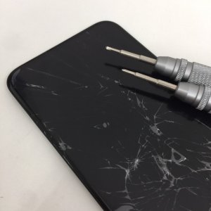 iPhoneX 画面割れ修理